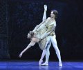 Alina Cojocaru as Clara and Vadim Muntagirov as Prince