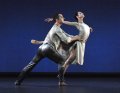 Damian Smith and Yuan Yuan Tuan in Christopher Wheeldons Five Movements, Three Repeats