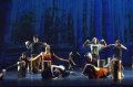 Members of the company in Jasmin Vardimons (in between)
