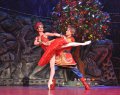 Alexandra Timofeyeva as The Firebird and Mikhail Lobukhin as Prince Ivan in The Firebird